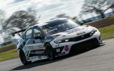 Chris Smiley scores a podium for the new Honda Civic on its TCR debut at Snetterton